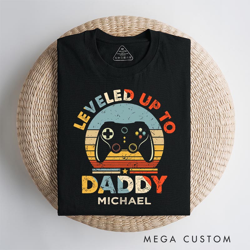 Personalized Level up to Daddy Father’s Day Classic T-Shirts Newborn Baby Gift for Him Video Game Tshirt Geek Gaming Nerd Shirt