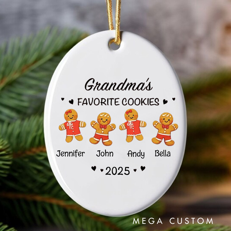 Personalized Grandma's Favorite Cookie with Grandkids’ Name Christmas Ornament Gingerbread Ornament with Name Xmas Tree Decor for Baker 2025 Xmas Gift