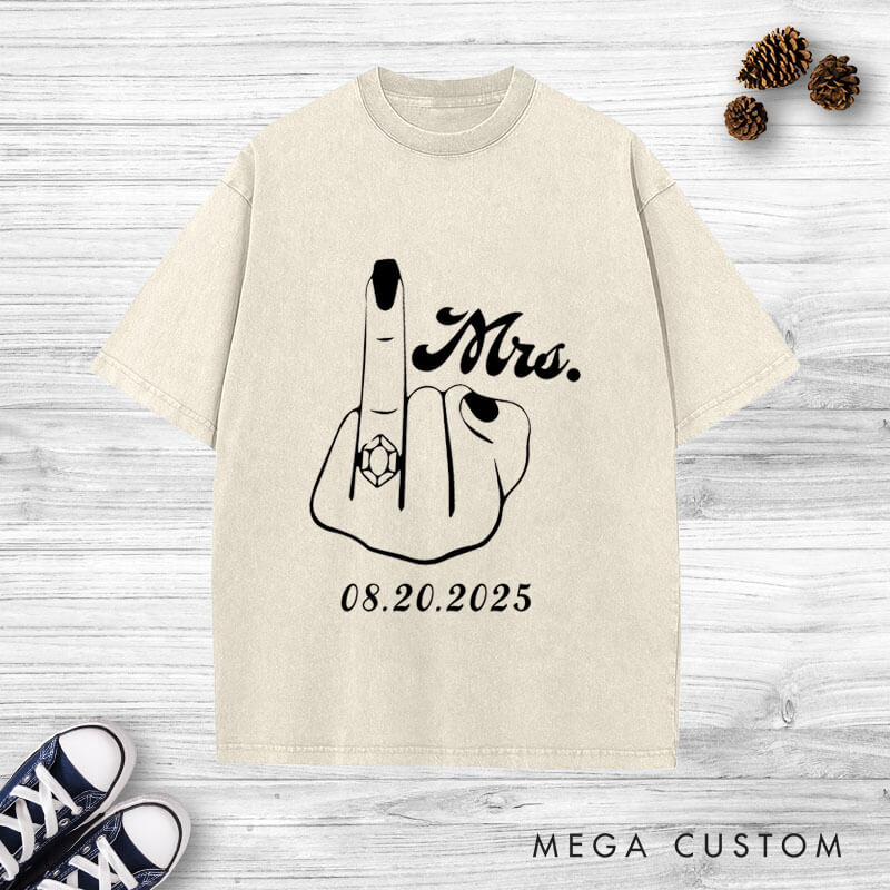 Personalized Funny Gesture Mr and Mrs Matching Wedding Couple Washed T-Shirt