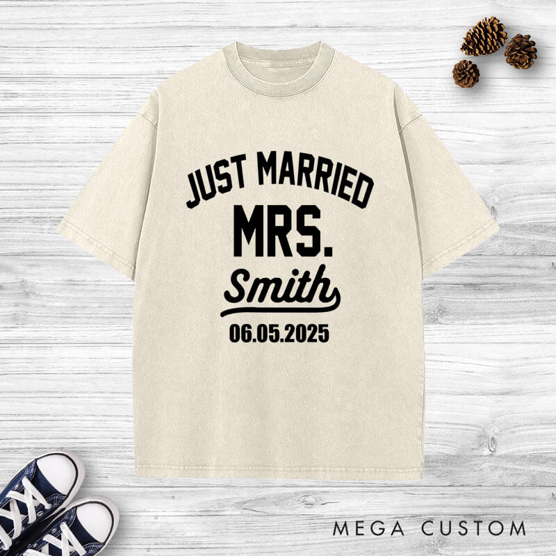 Personalized Classic Just Married Mr and Mrs with Date Wedding Couple Washed T-Shirt