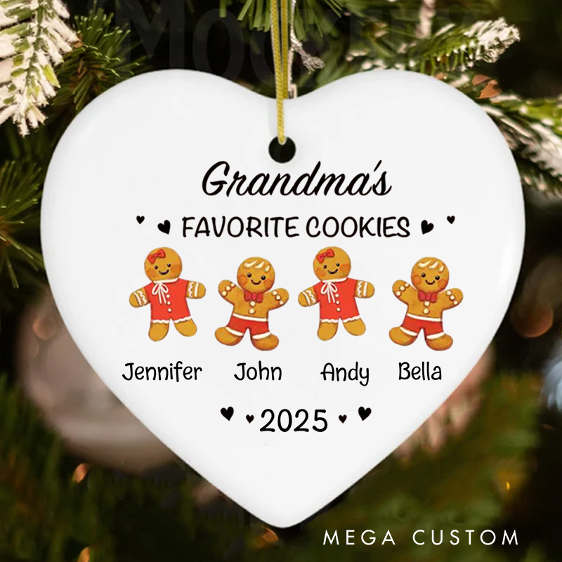 Personalized Grandma's Favorite Cookie with Grandkids’ Name Christmas Ornament Gingerbread Ornament with Name Xmas Tree Decor for Baker 2025 Xmas Gift