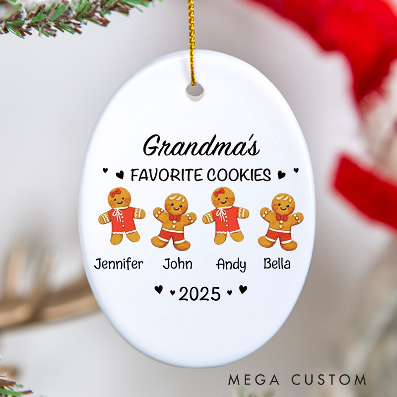 Personalized Grandma's Favorite Cookie with Grandkids’ Name Christmas Ornament Gingerbread Ornament with Name Xmas Tree Decor for Baker 2025 Xmas Gift