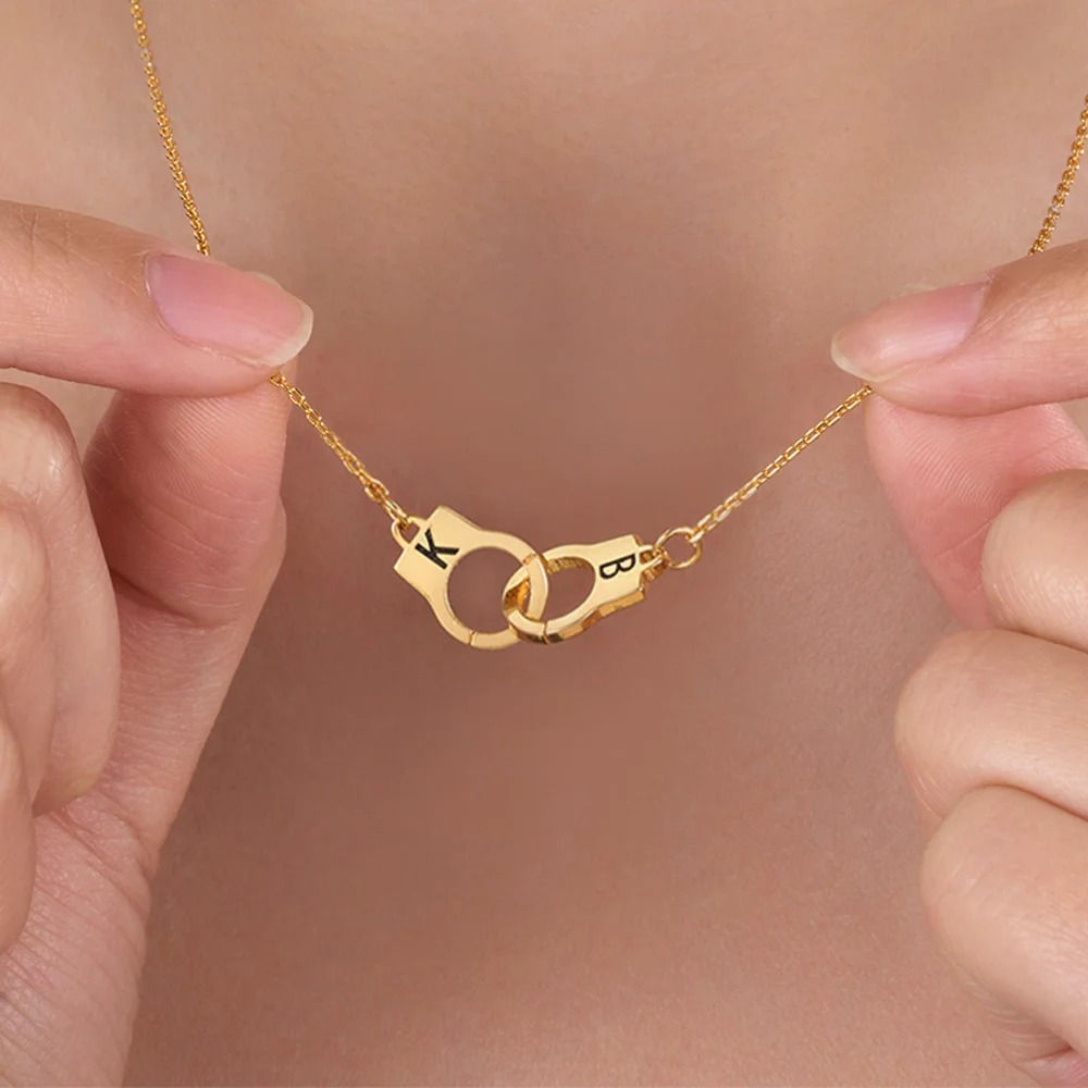 Personalized Couple Handcuff Interlocking Infinity Necklace with Double Engraved Initials Valentine's Day Gift for Couples Anniversary Gift for Girlfriend Boyfriend