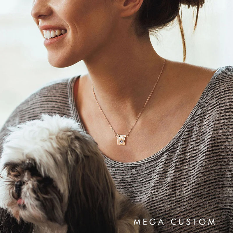 Personalized Mini Pull-Out Camera Locket Necklace with Photo Anniversary Birthday Gift for Photography Lovers Friends Lovers