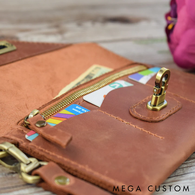Personalized Leather Clutch Wallet Custom Name Multi-Compartment Design Wrist Strap Perfect for Women’s Daily Use or Gift