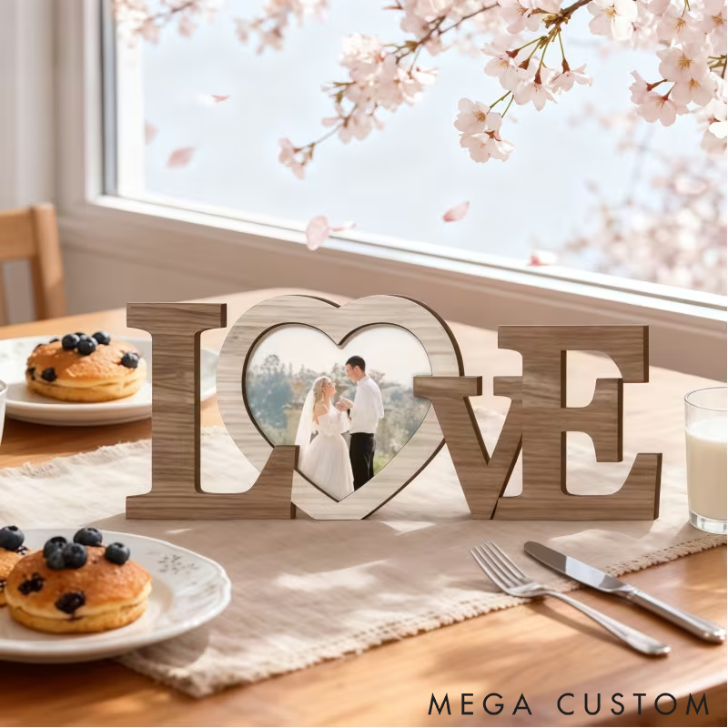 Personalized LOVE Wooden Photo Frame Heart-Shaped Picture Display Romantic Gift for Couple Wedding Anniversary or Home Decor 