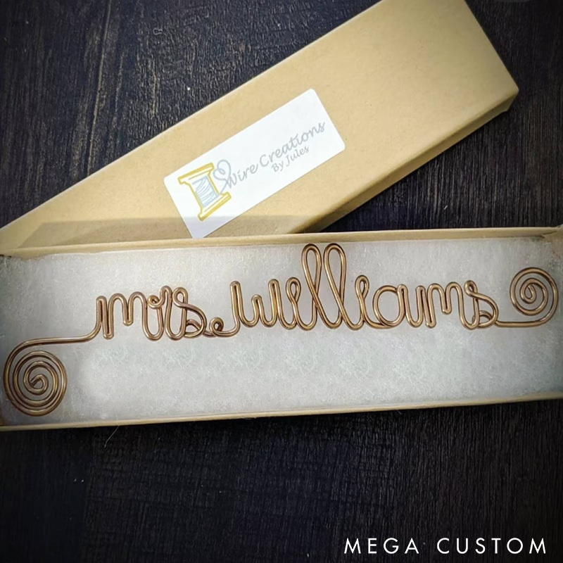 Personalized Metal Bookmark with Custom Name Handmade Wire Design Durable and Elegant Perfect for Book Lovers and Unique Gift Ideas