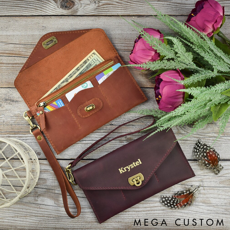 Personalized Leather Clutch Wallet Custom Name Multi-Compartment Design Wrist Strap Perfect for Women’s Daily Use or Gift