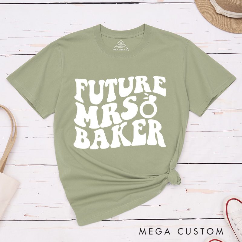 Personalized Retro-Inspired Future Mrs with Ring Fiancee Engagement Fiancée Classic T-Shirt