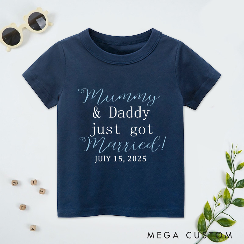 Personalized Mummy & Daddy Just Got Married Flower Girl T-Shirt 