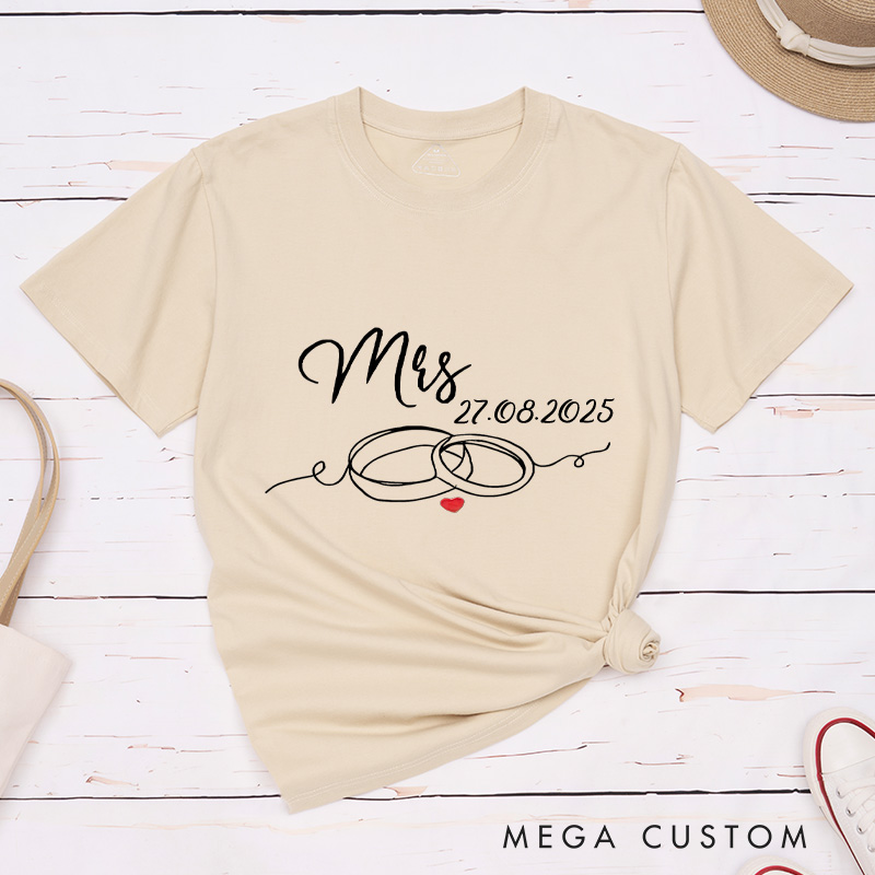 Personalized Elegant Mr and Mrs with Wedding Rings Matching Wedding Couple Classic T-Shirt