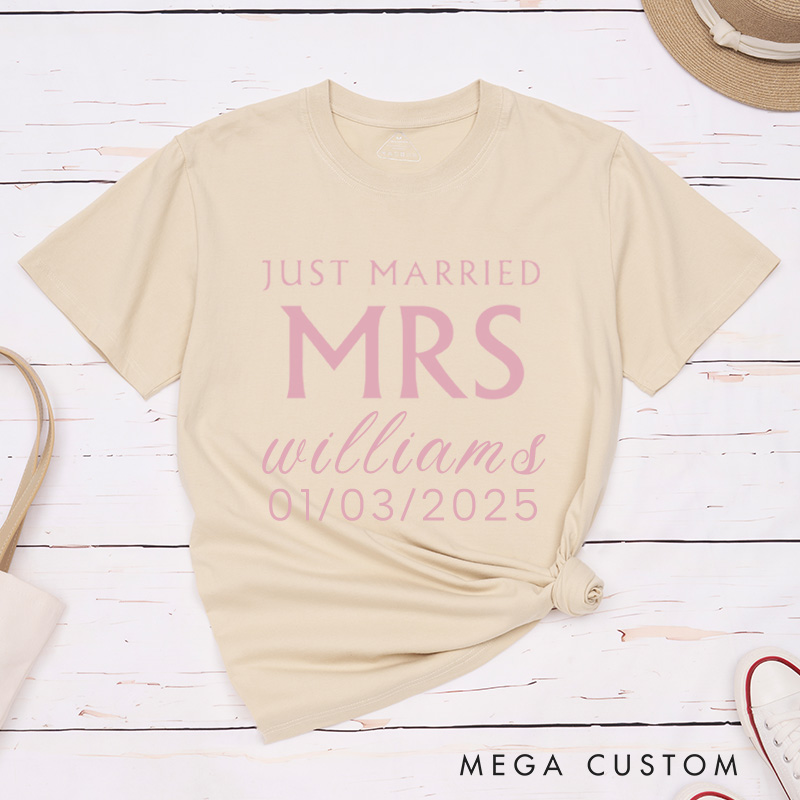 Personalized Minimalist Just Married Mr and Mrs Wedding Couple Classic T-Shirt
