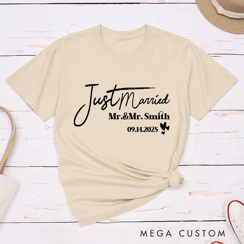 Personalized Elegant Just Married Mr and Mrs with Hearts Wedding Couple Classic T-Shirt
