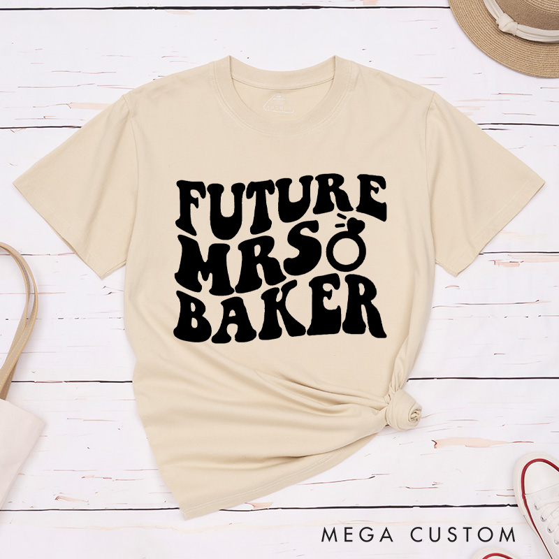 Personalized Retro-Inspired Future Mrs with Ring Fiancee Engagement Fiancée Classic T-Shirt