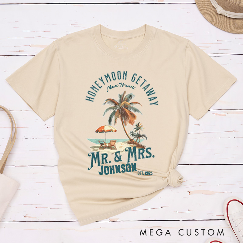 Personalized Vinatge Tropical Honeymoon Getaway with Beach Scene Matching Honeymoon Couple Classic T-Shirt