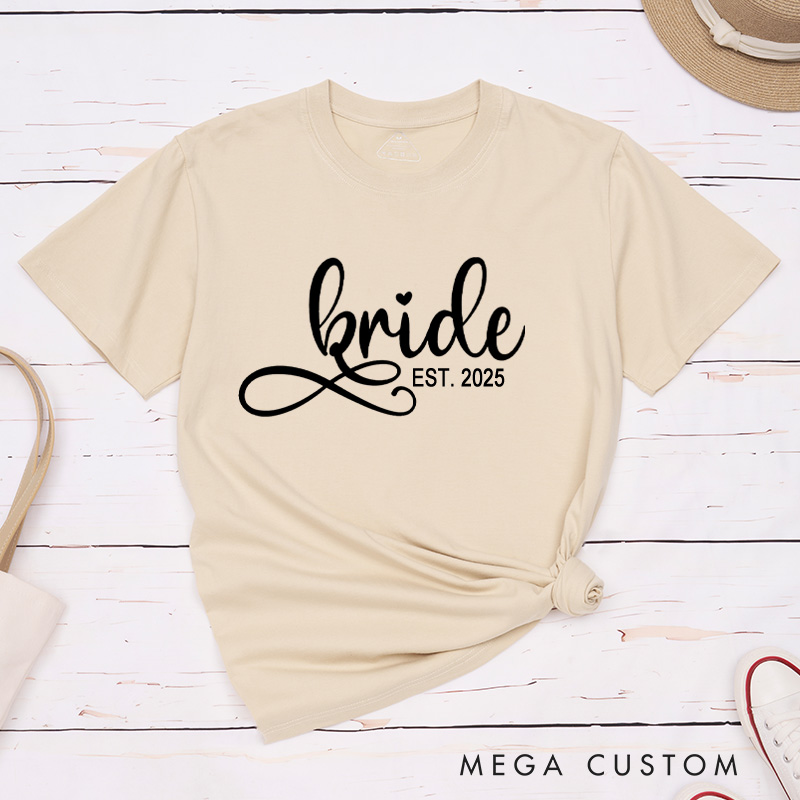 Personalized Elegant Bride and Groom with Year Matching Wedding Couple Classic T-Shirt