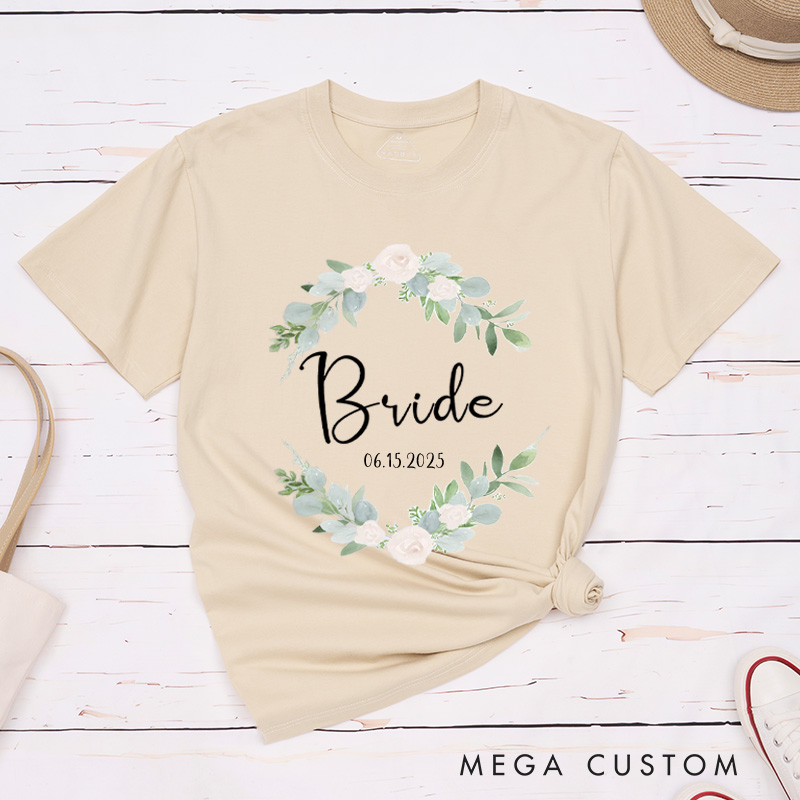 Personalized Elegant Floral Wreath Bride and Groom Matching Wedding Couple Classic T-Shirt