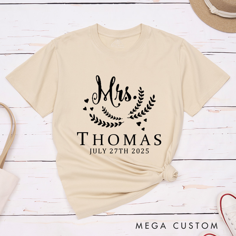Personalized Graceful Mr and Mrs with Oliver Branches Matching Wedding Couple Classic T-Shirt