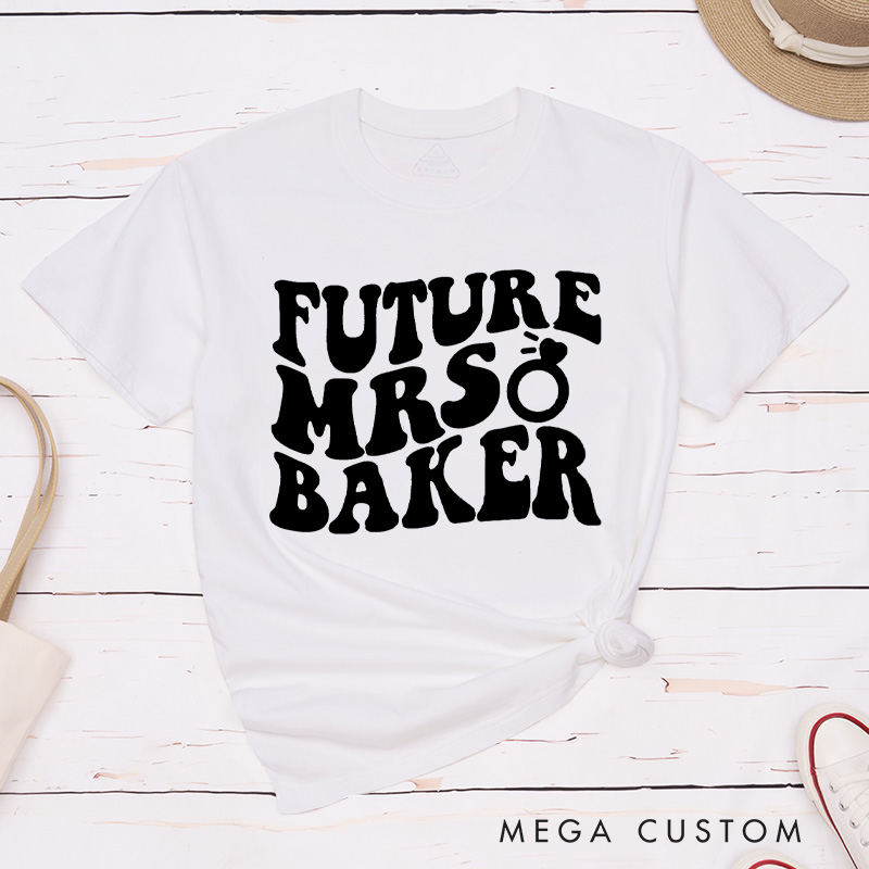 Personalized Retro-Inspired Future Mrs with Ring Fiancee Engagement Fiancée Classic T-Shirt