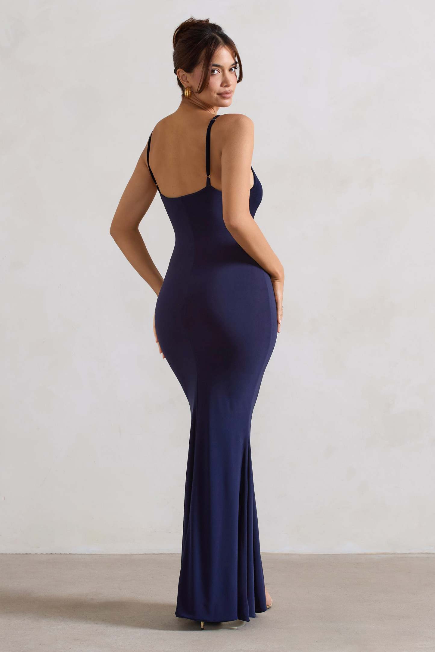 WB_CC_HR_CL126720015-LoveShyNavyPlungeNeckMaxiDressWithSplitDetail9