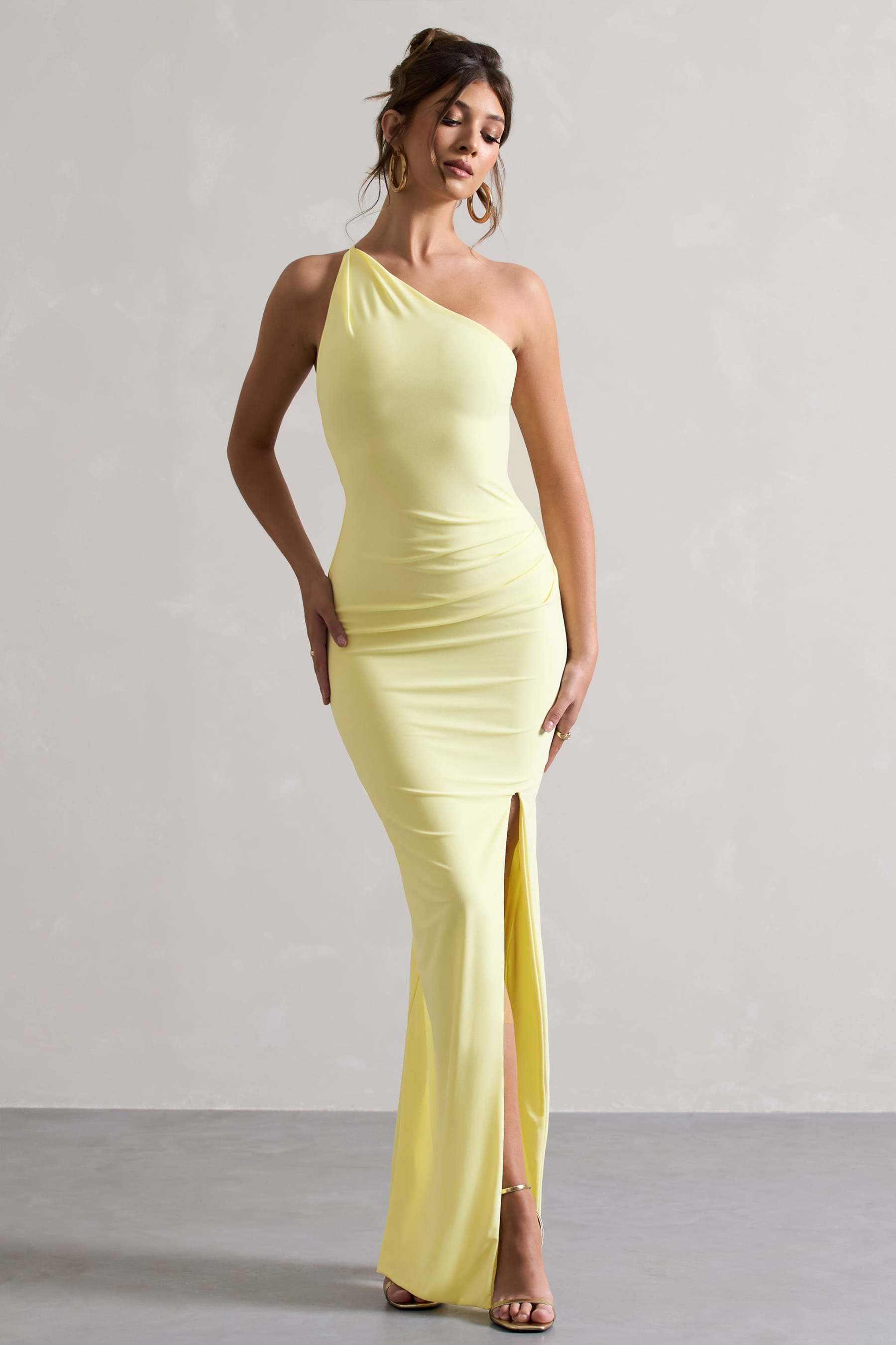 WB_CL127621176-DressingUpLemonOneShoulderMaxiDressWithOpenBackDetail4_19f2c897-8197-4227-acde-f03c4920a287