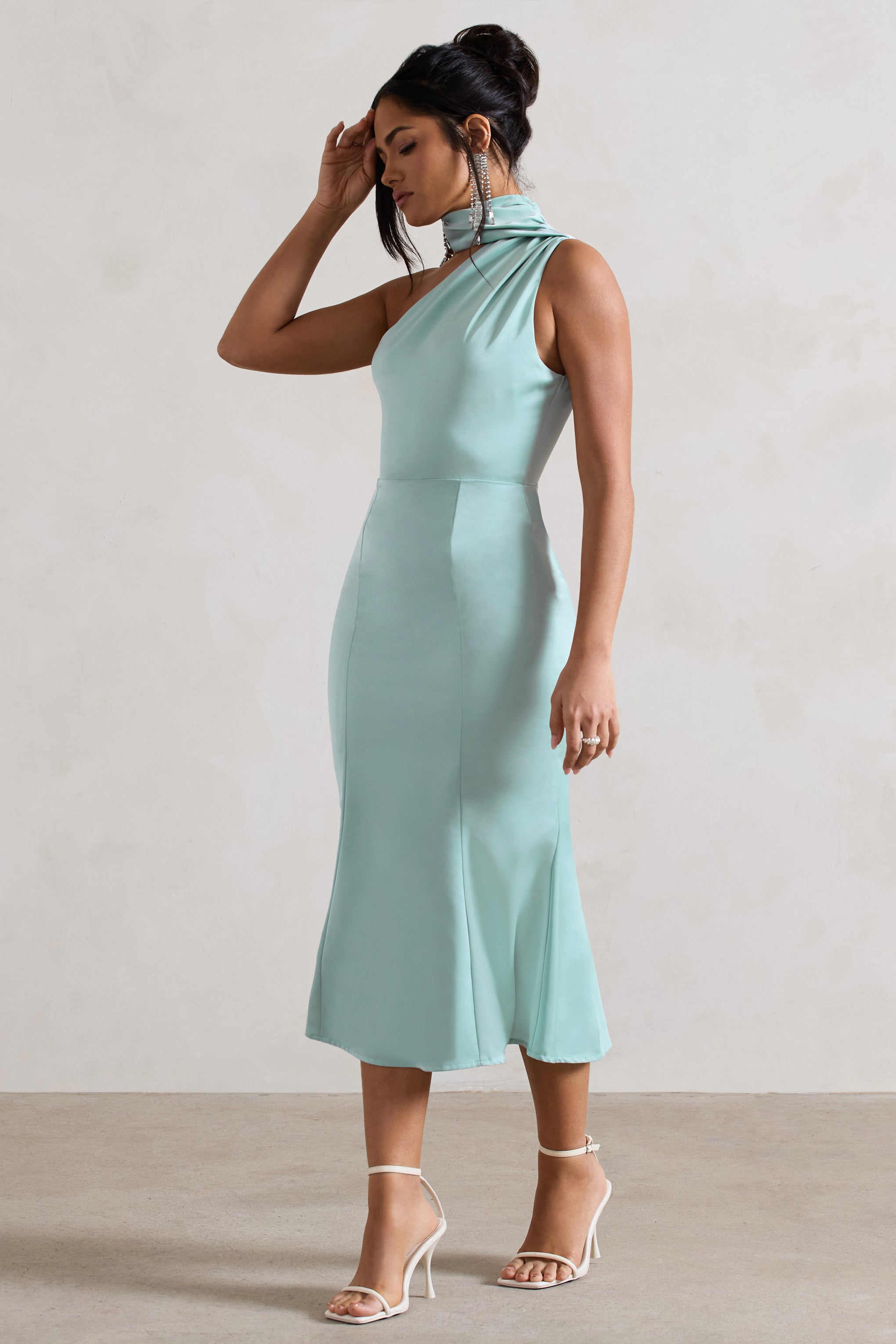 WB_CL128878003-GoldenGirlMintSatinAsymmetricHigh-NeckFlaredMidiDress3
