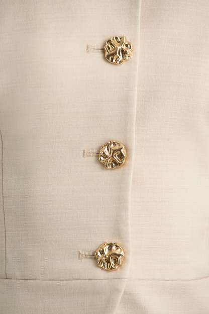 uploaded_image_4_2q81h