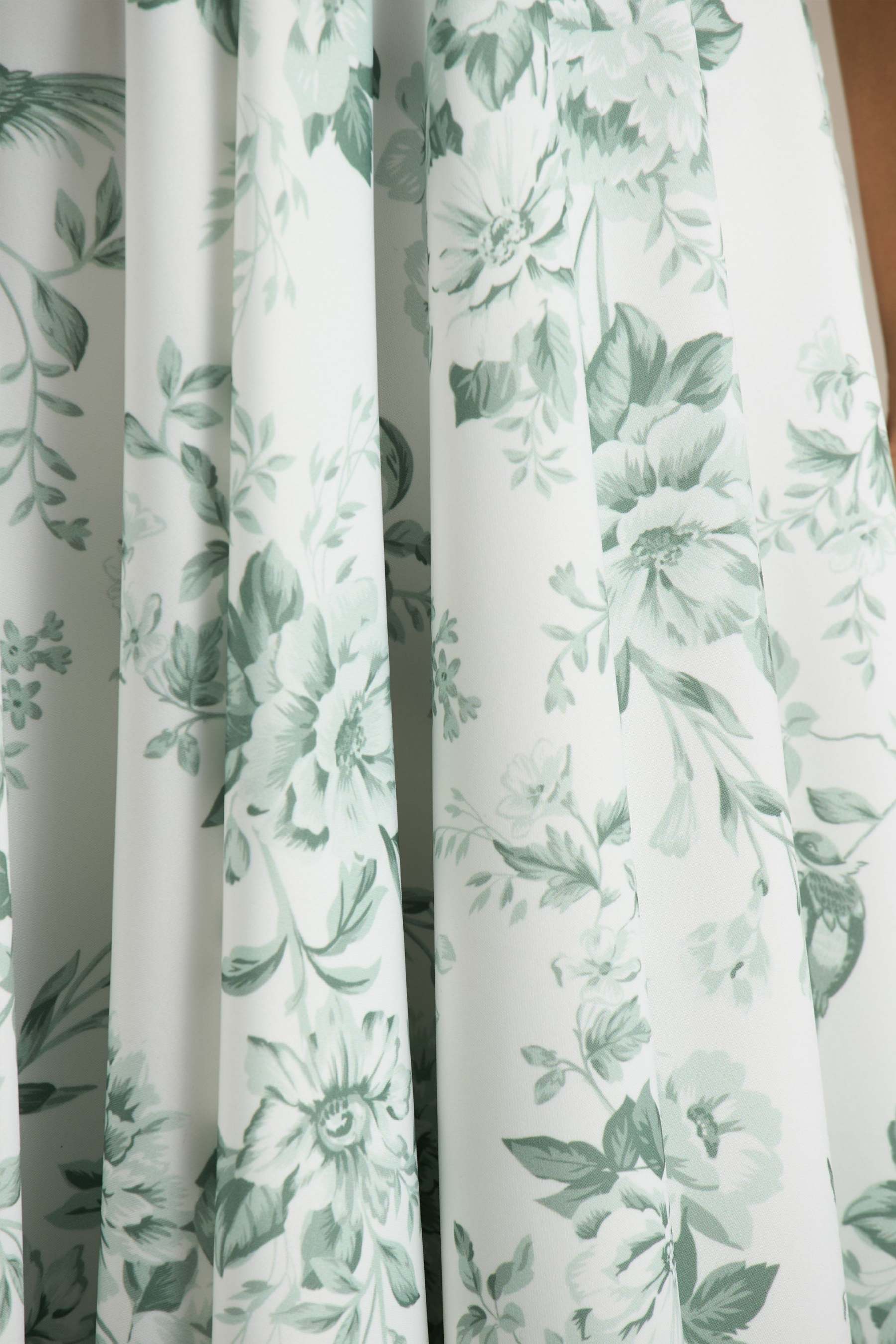 uploaded_image_5_mt6lu