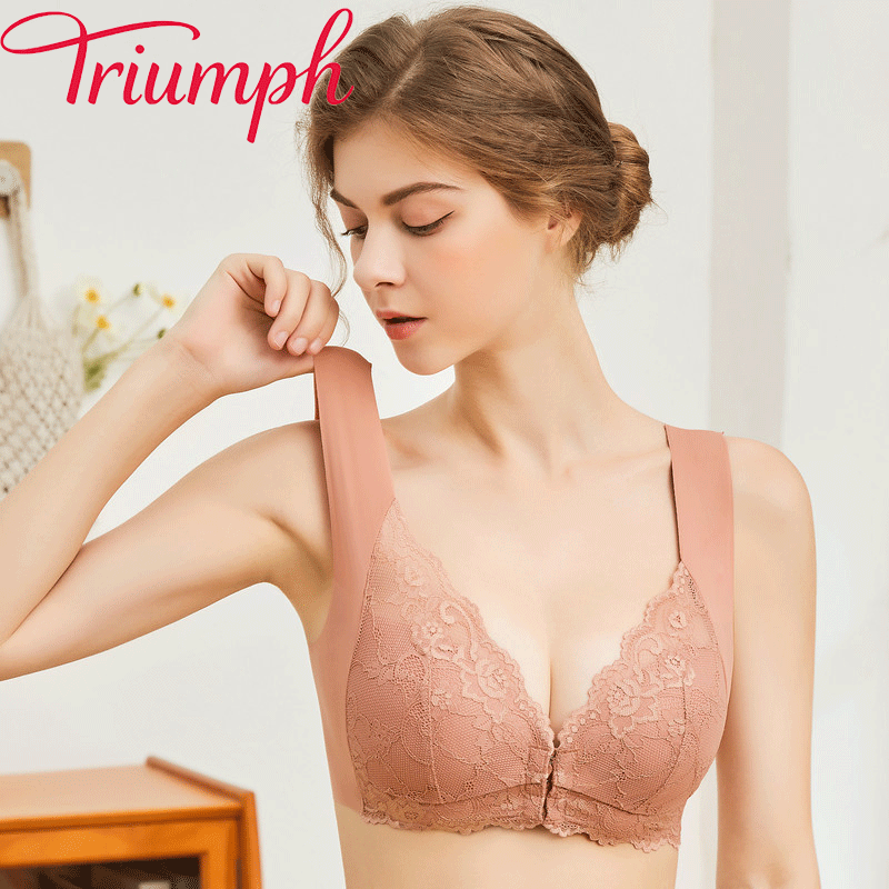 [3 kusy 1100 Kč] Triumph – Krajková podprsenka