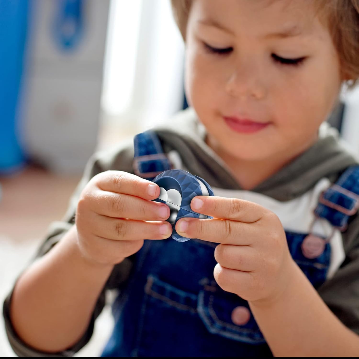 Ball-bearing track ball 