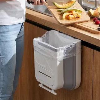 🗑️No Drill Hanging Foldable Kitchen Trash Bin, Cabinet Door Mount Garbage Can for Food Waste, 7L