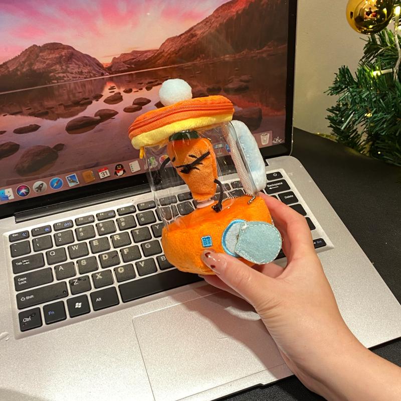 🥕 Carrot Juicer Plush Toy