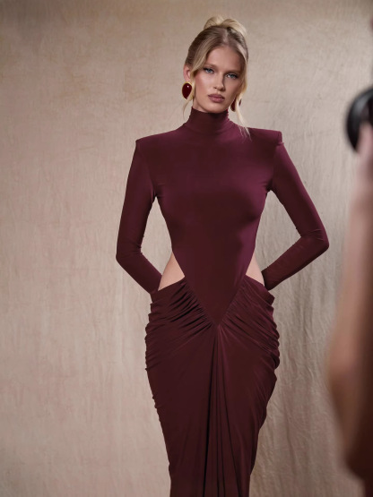 Sophisticated Wine Red Bodycon Gown - Padded Shoulder Cut-Out Ruched Maxi Dress for Formal Party BD2675