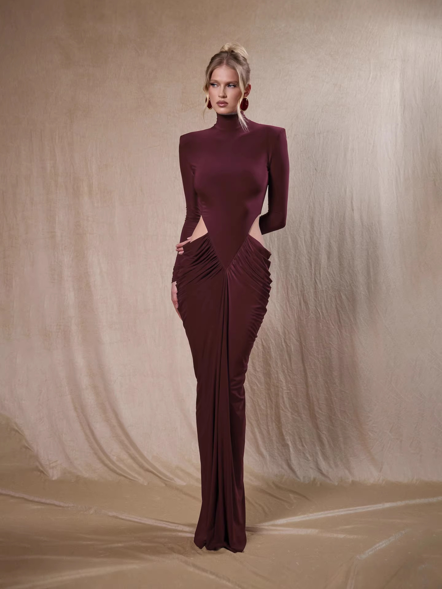 Sophisticated Wine Red Bodycon Gown - Padded Shoulder Cut-Out Ruched Maxi Dress for Formal Party BD2675