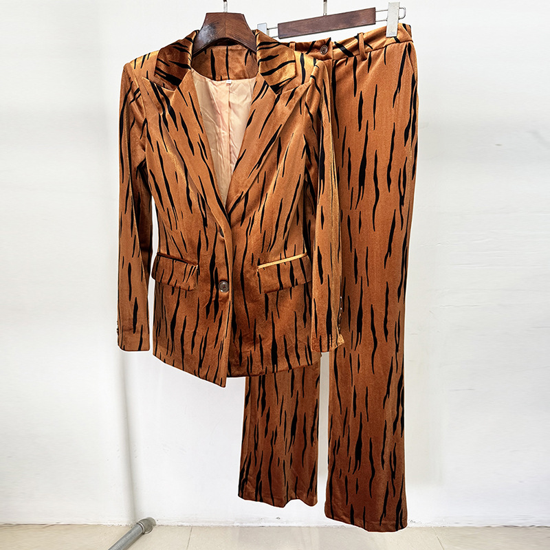 Bold Tiger Print Velvet Suit Set - Fitted Blazer & Wide Leg Trousers 3081