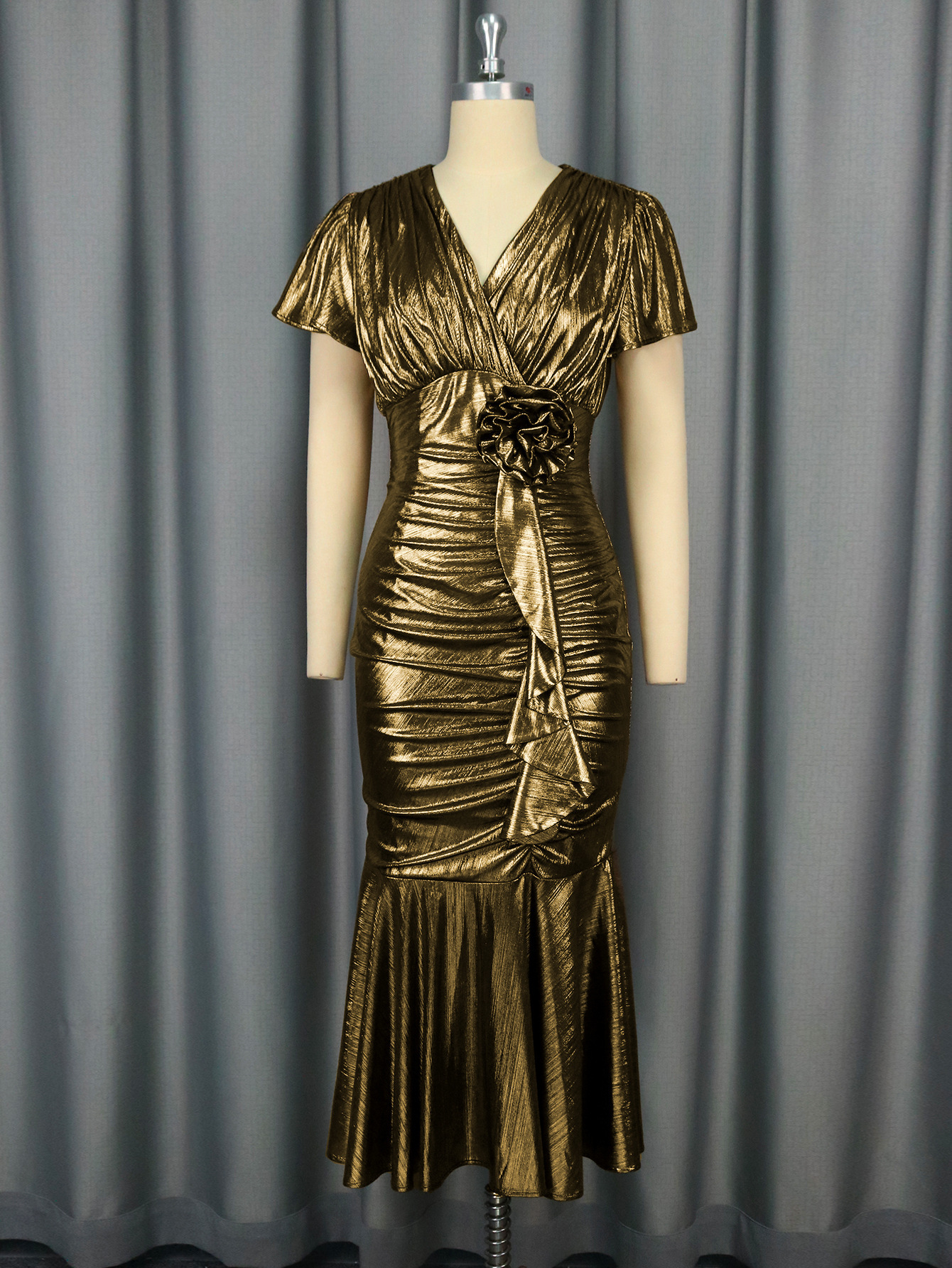 Plus-Sizes Glamorous Metallic Gold Ruched Mermaid Dress - V-Neck Bodycon Midi Gown with Floral Detail AM050339	-UGENA FASHION