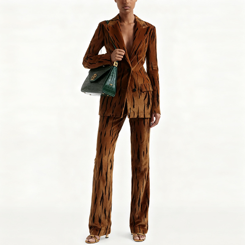Bold Tiger Print Velvet Suit Set - Fitted Blazer & Wide Leg Trousers 3081