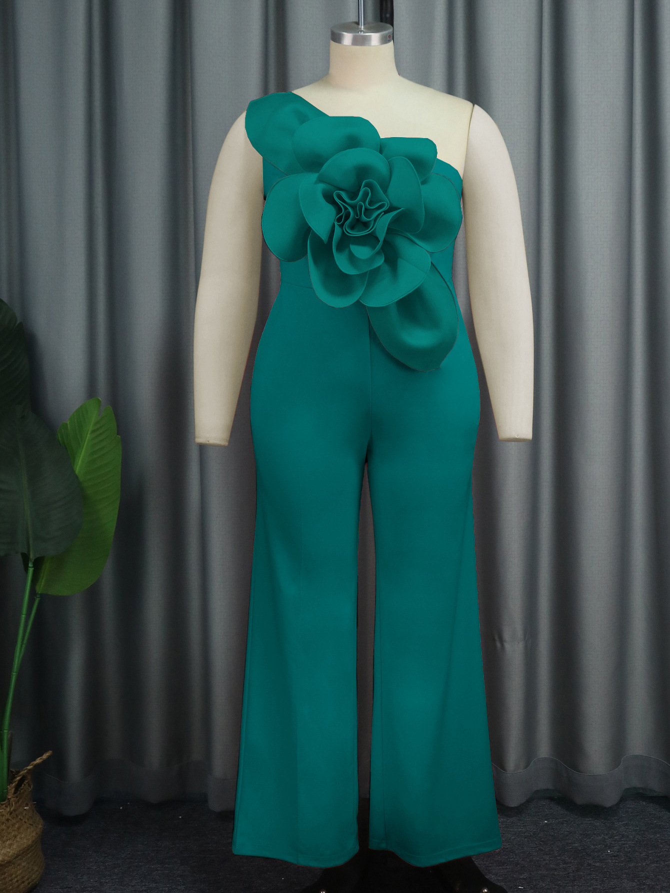 Plus-Sizes  Elegant Formal Jumpsuit with 3D Flower Detail AM030218	-UGENA FASHION