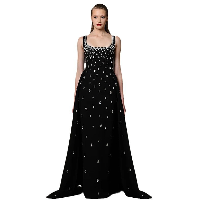 Elegant Burgundy Square Neck Evening Gown - Teardrop Crystal Embellished A-Line Formal Prom Dress 9008