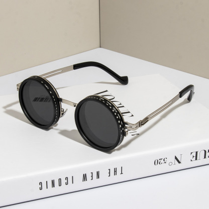 UV-proof sunglasses. 7-layer sun protection technology, 3 times stronger than ordinary sunglasses