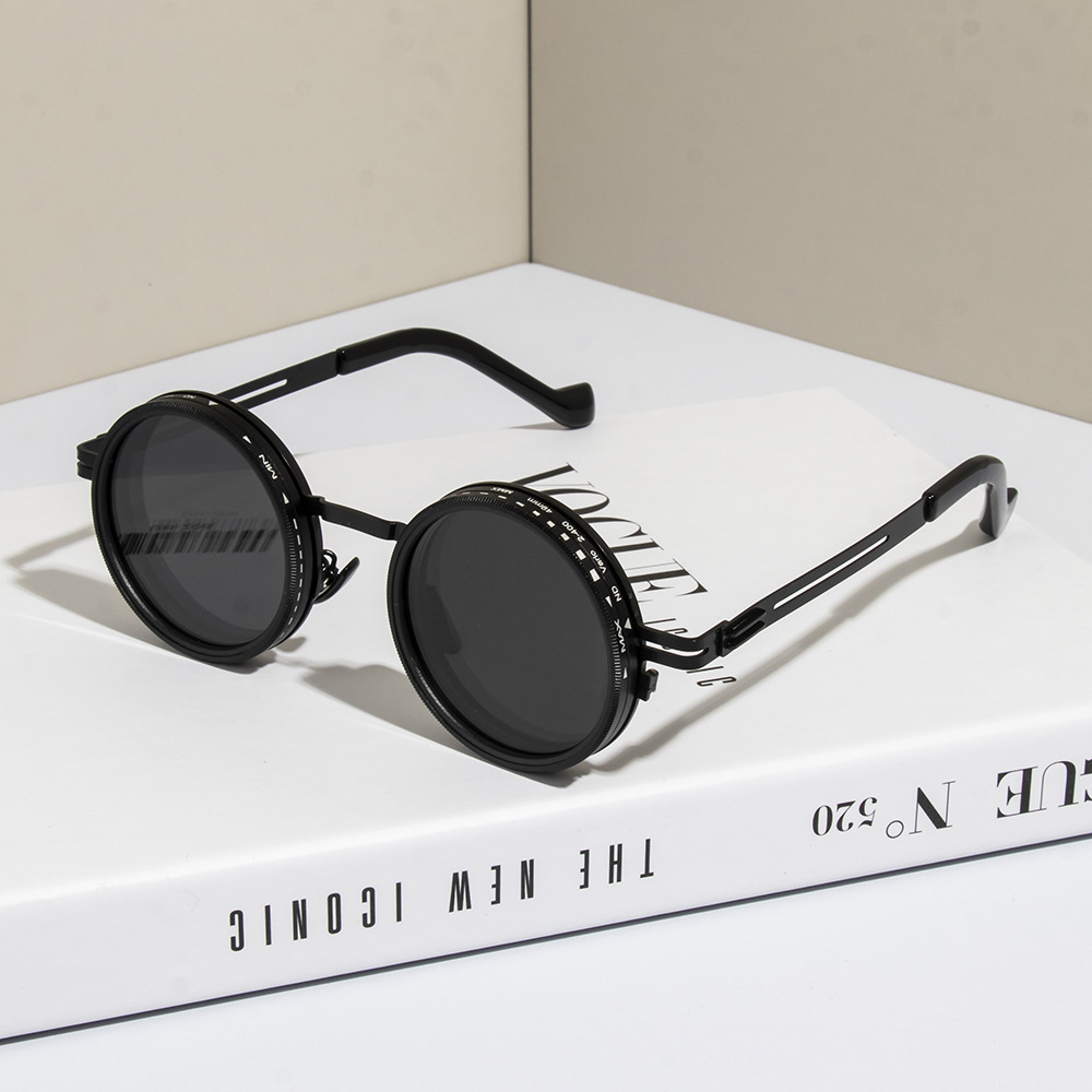 UV-proof sunglasses. 7-layer sun protection technology, 3 times stronger than ordinary sunglasses