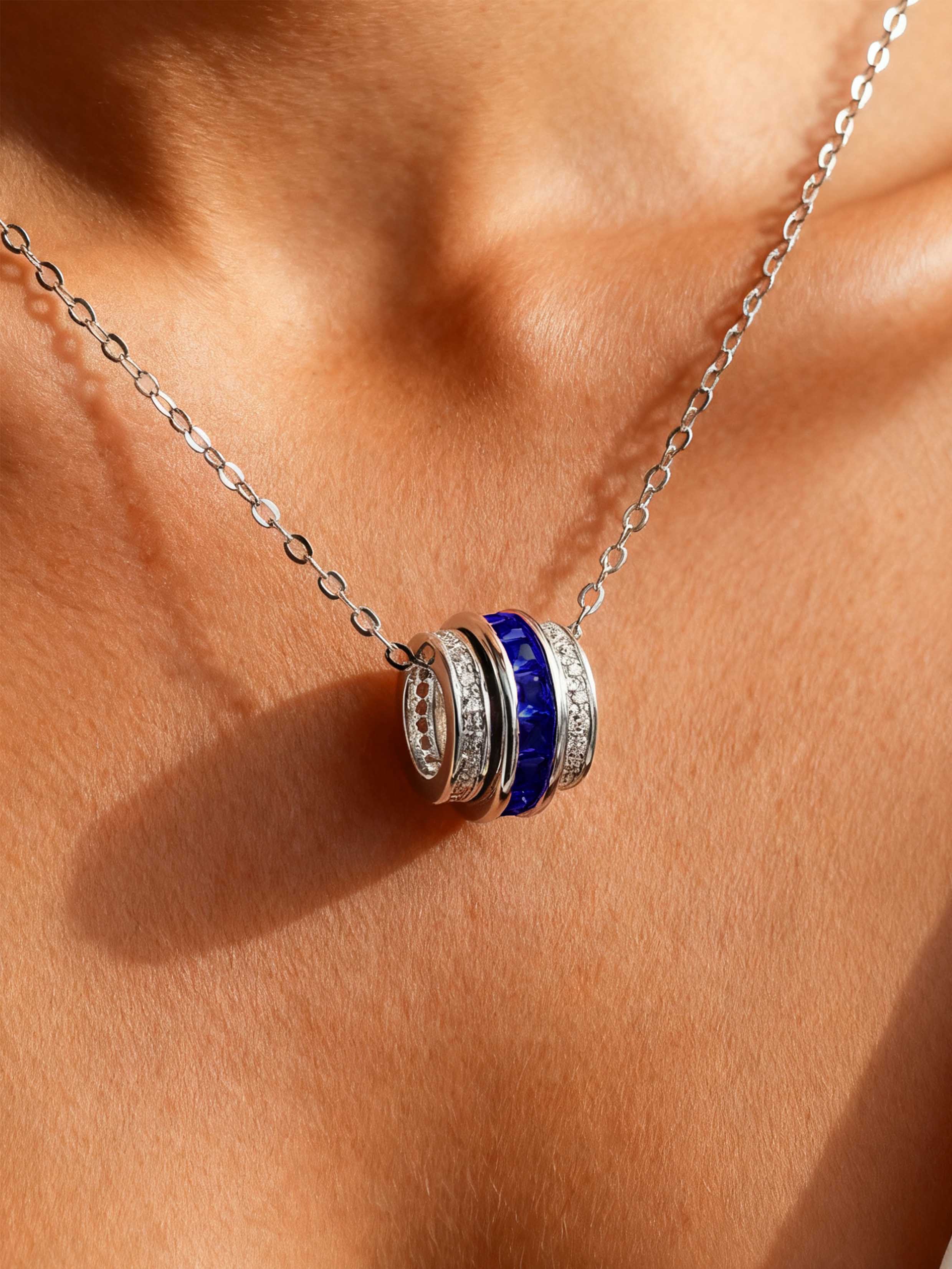 Princess brilliant cut Sapphire Rotatable Necklace - Destiny Spin