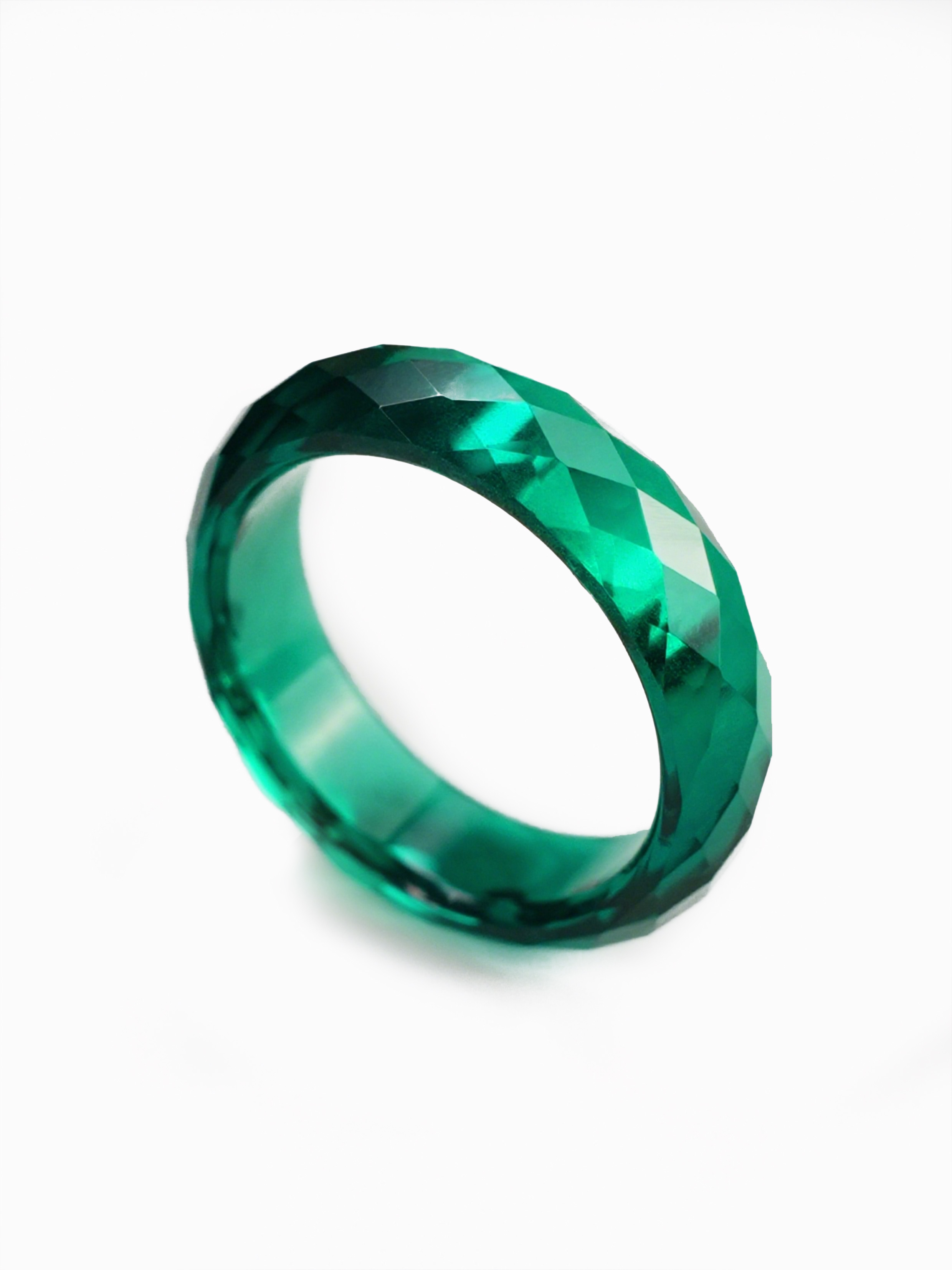 Immortal Emerald - Solid faceted