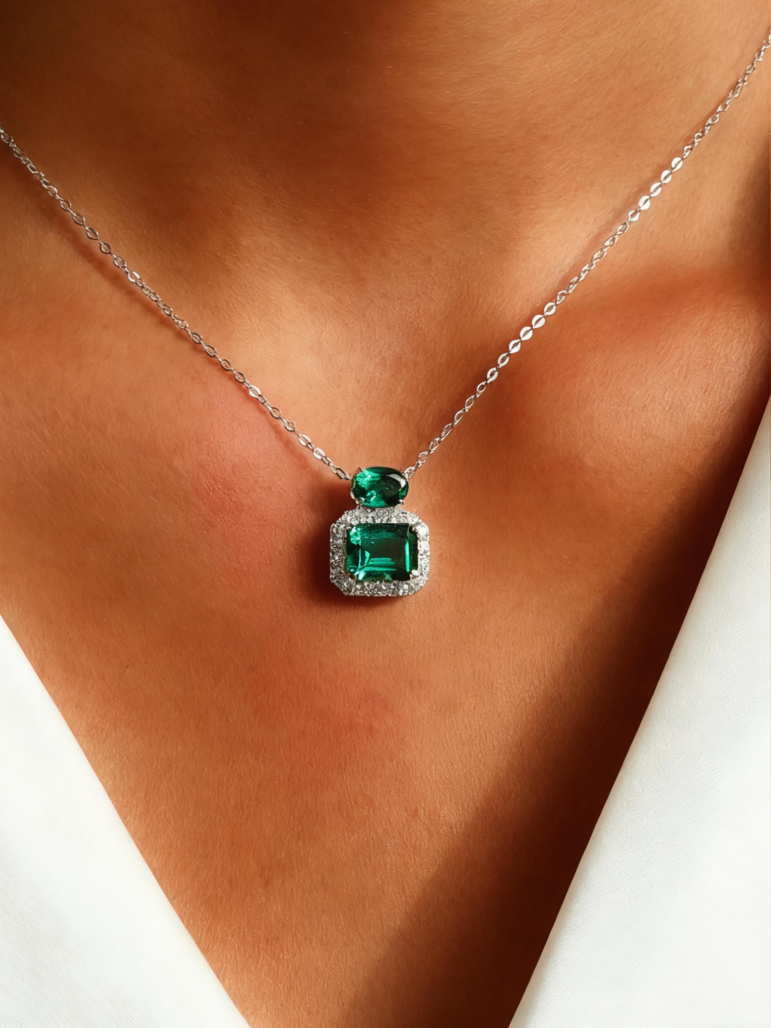 Emerald brilliant cut Emerald Necklace - Green Gleam