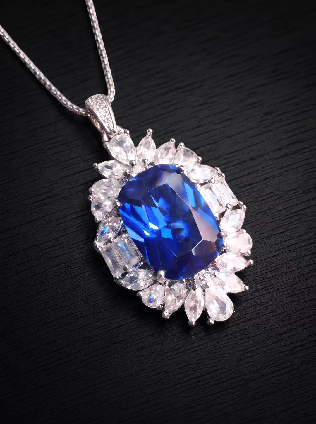 Royal Sapphire-Cushion Brilliant Cut Necklace-Cobalt Eclat