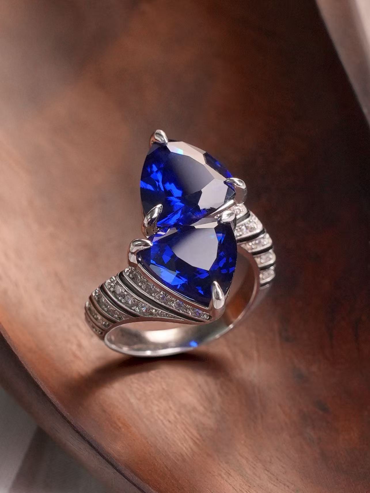 Trilliant Brilliant Cut Sapphire Ring - Ocean Echo