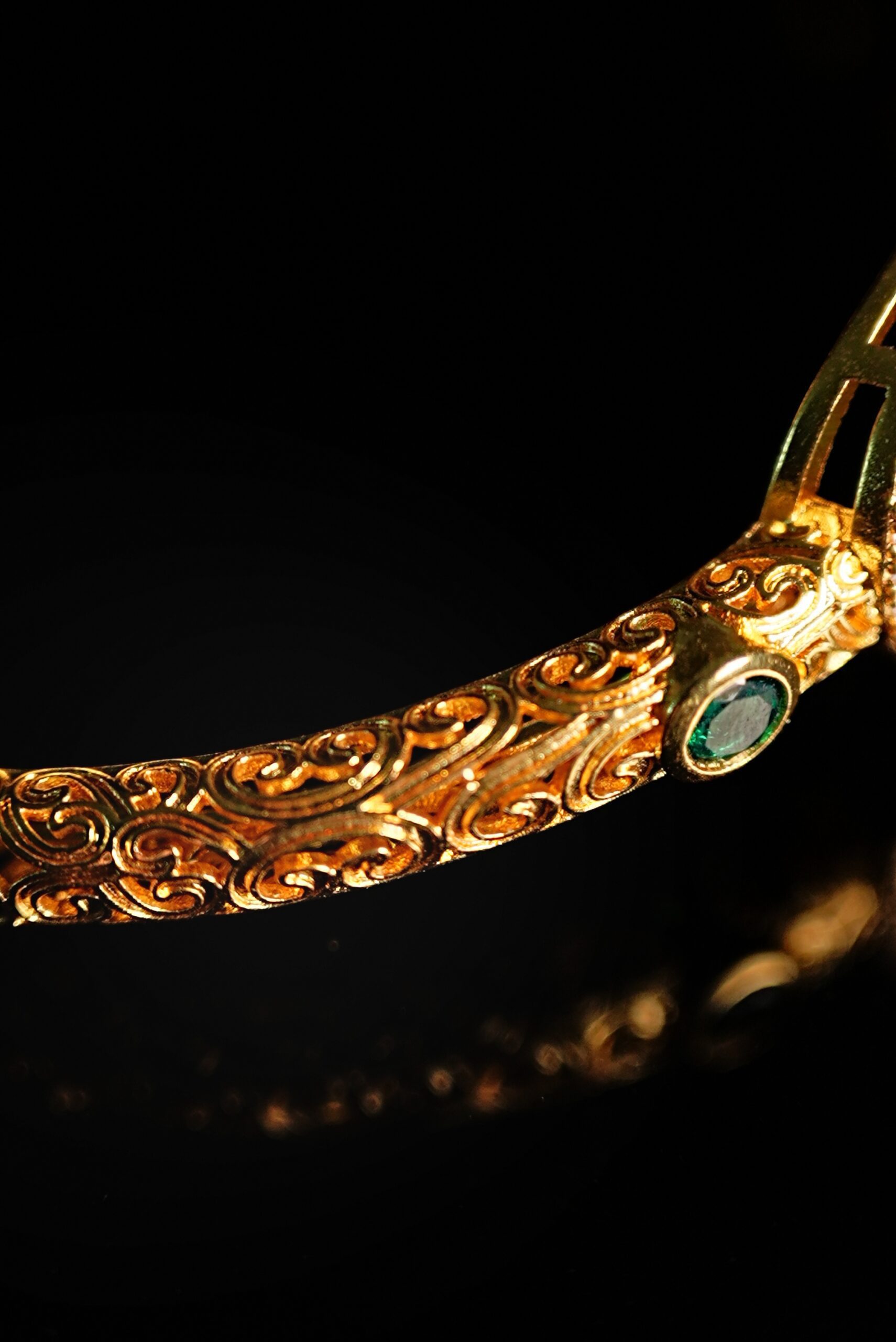 Verdure Royal Armlet