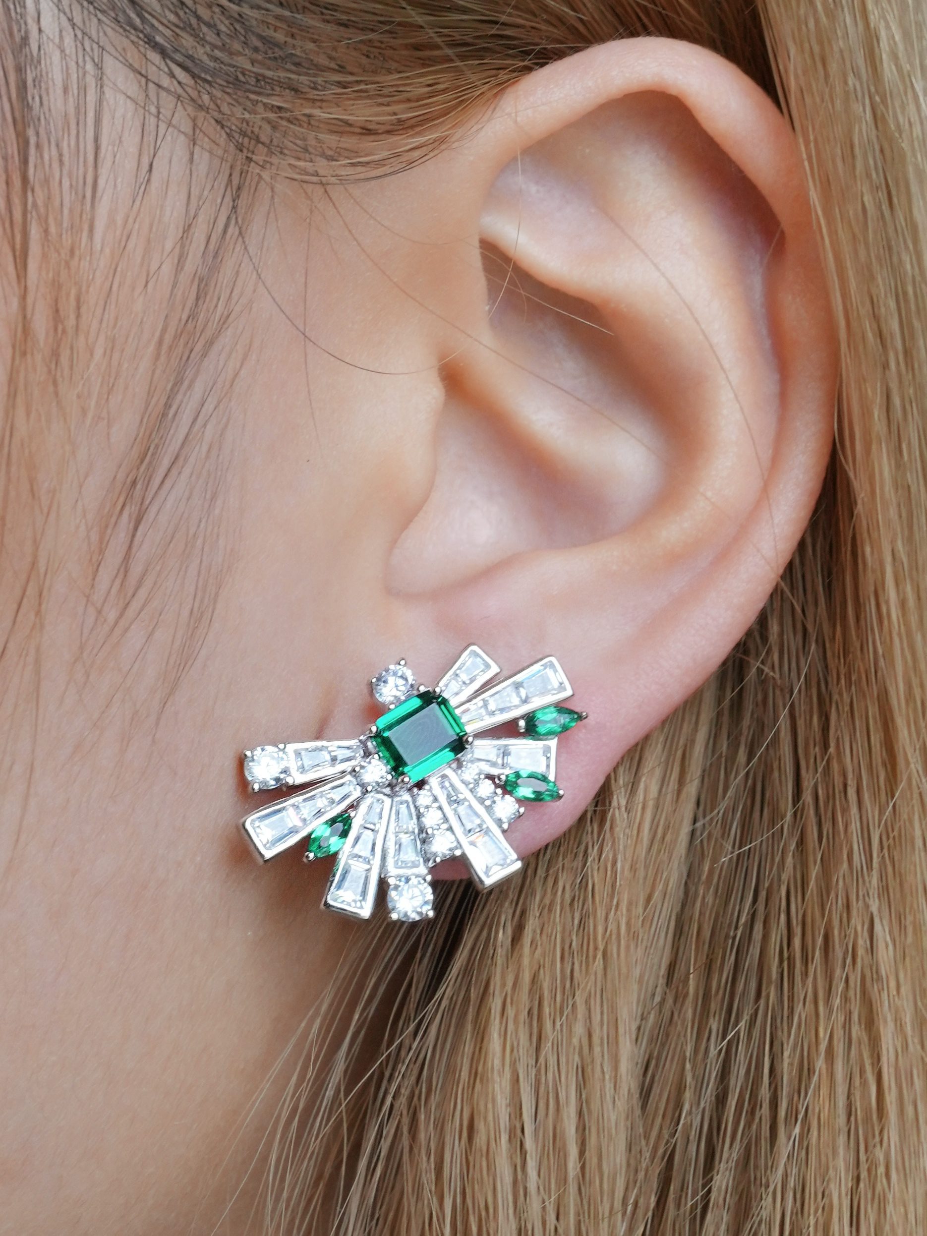 Green Glow Star Shine Earrings