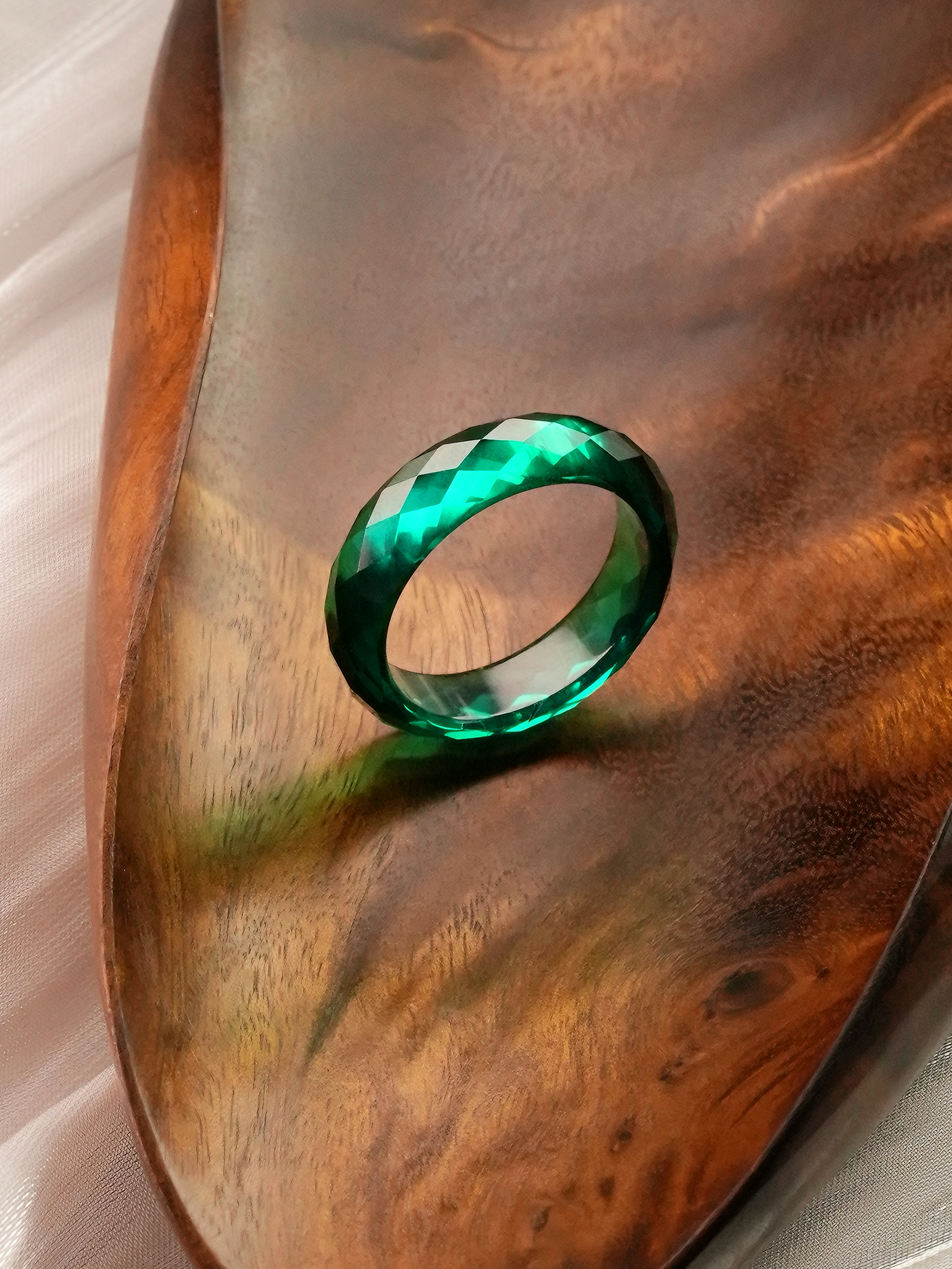 Immortal Emerald - Solid faceted
