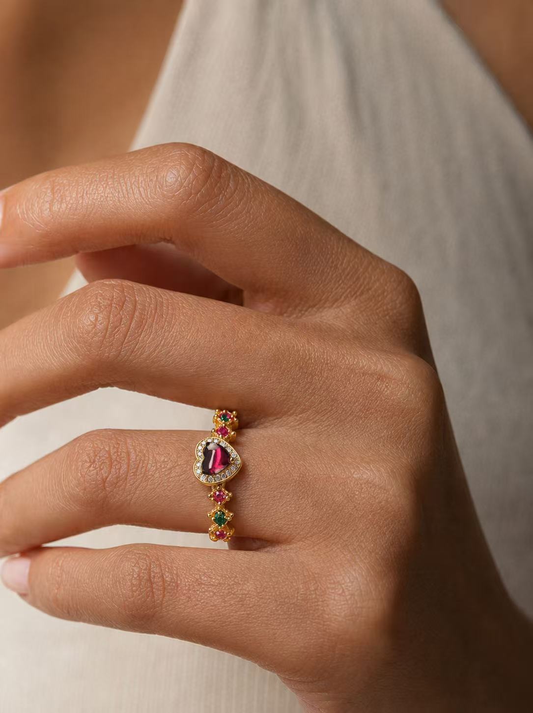 Garnet-Cabochon Ring-Gilded Heart